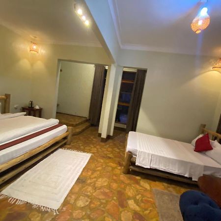 Afro Smile Hotel & Guest House - Τζίντζα Εξωτερικό φωτογραφία