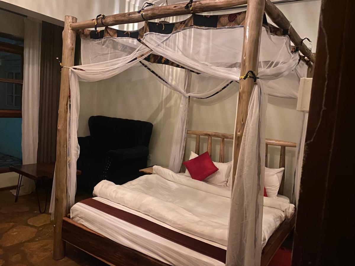 Afro Smile Hotel & Guest House - Τζίντζα Εξωτερικό φωτογραφία