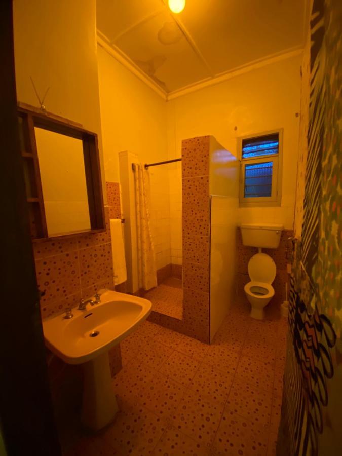 Afro Smile Hotel & Guest House - Τζίντζα Εξωτερικό φωτογραφία