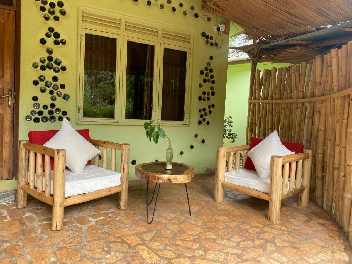 Afro Smile Hotel & Guest House - Τζίντζα Εξωτερικό φωτογραφία